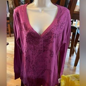 Caslon Large Tshirt